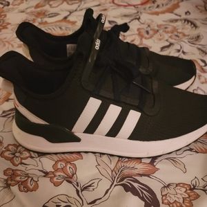 Adidas womans shoes